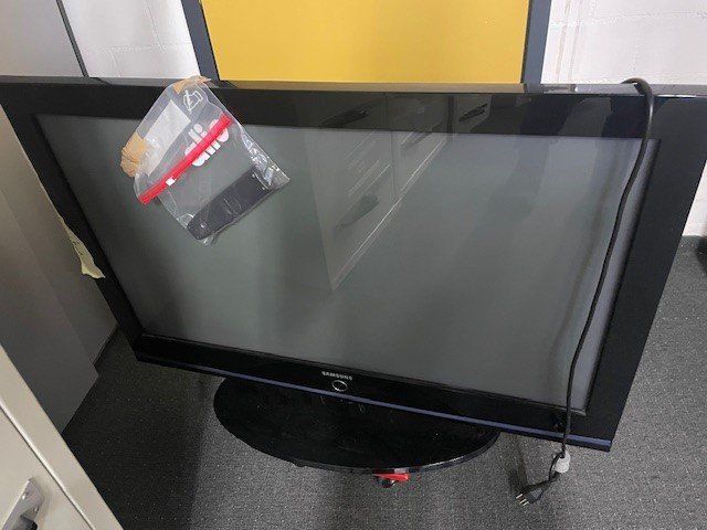 Fernseher: TV Samsung PLASMA DISPLAY, Model PS42A410C1XXC – Gebraucht aus Zürich von Secondhand_Sale