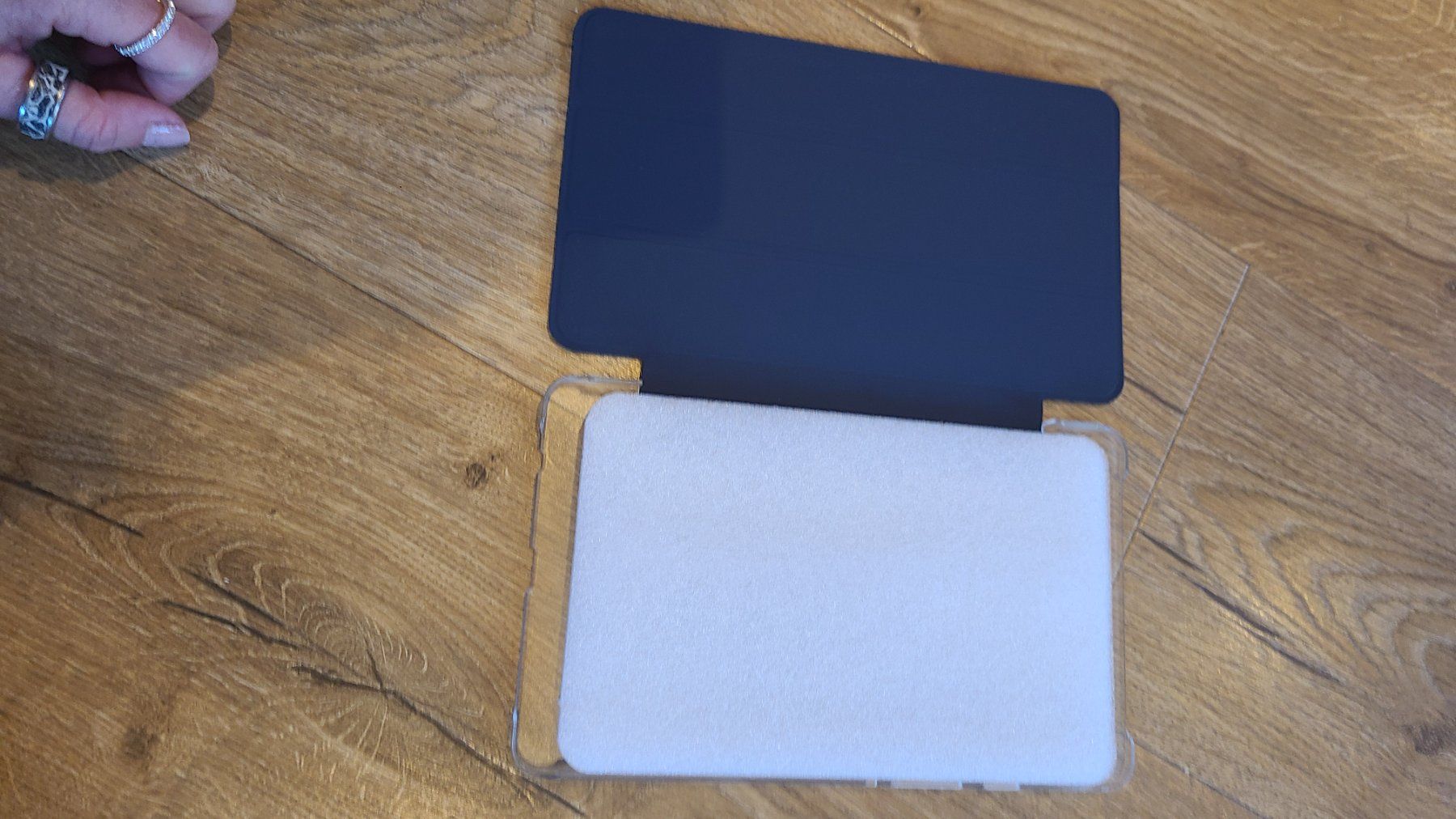 Cover & Protezioni schermo: A9 Tablet Hülle – Usato da Asp venduto da Bufy 1