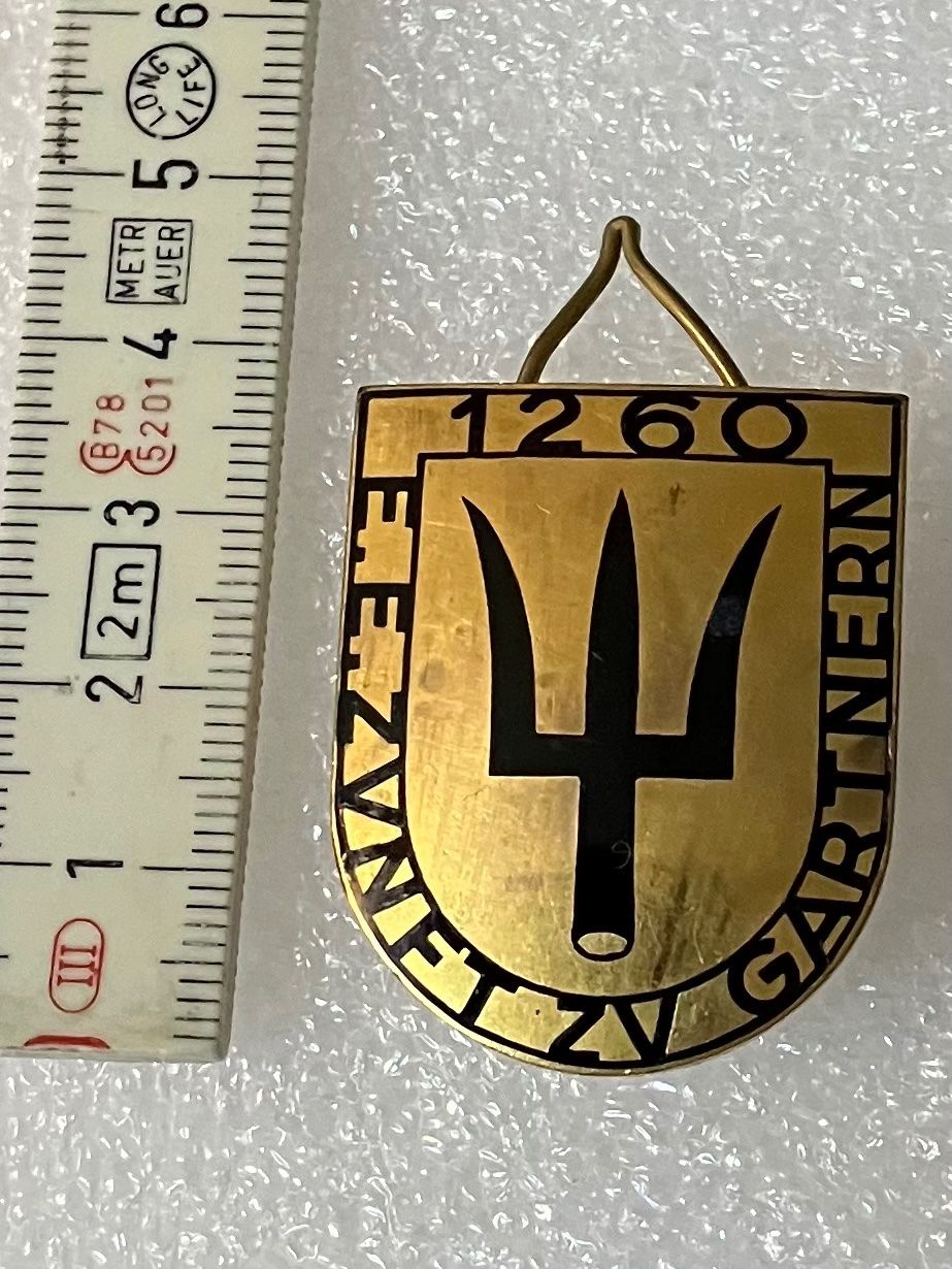 Basler Placchette & Badge: BASEL ZUNFT ZU GARTNERN ZUNFTABZEICHEN – Usato da Basel venduto da lagavulin02 2