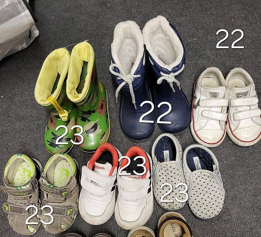 Chaussures garçon: Kinderschuhe Gr. 22/23 – D'occasion à Meikirch par Sabine24