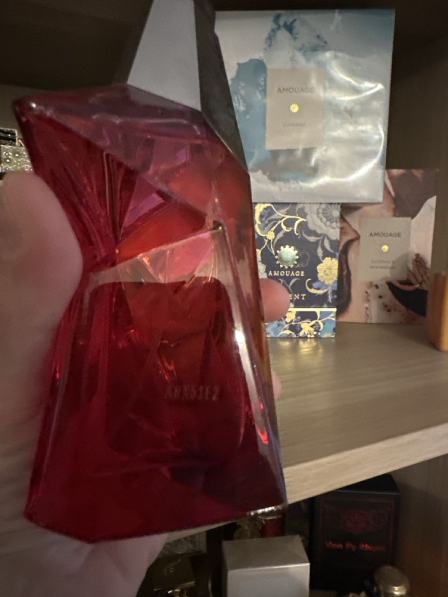 Mugler Profumi & Eau de Toilette: Angel nova Mugler  – Nuovo (secondo la descrizione) da Taverne venduto da ema_q5pb 1