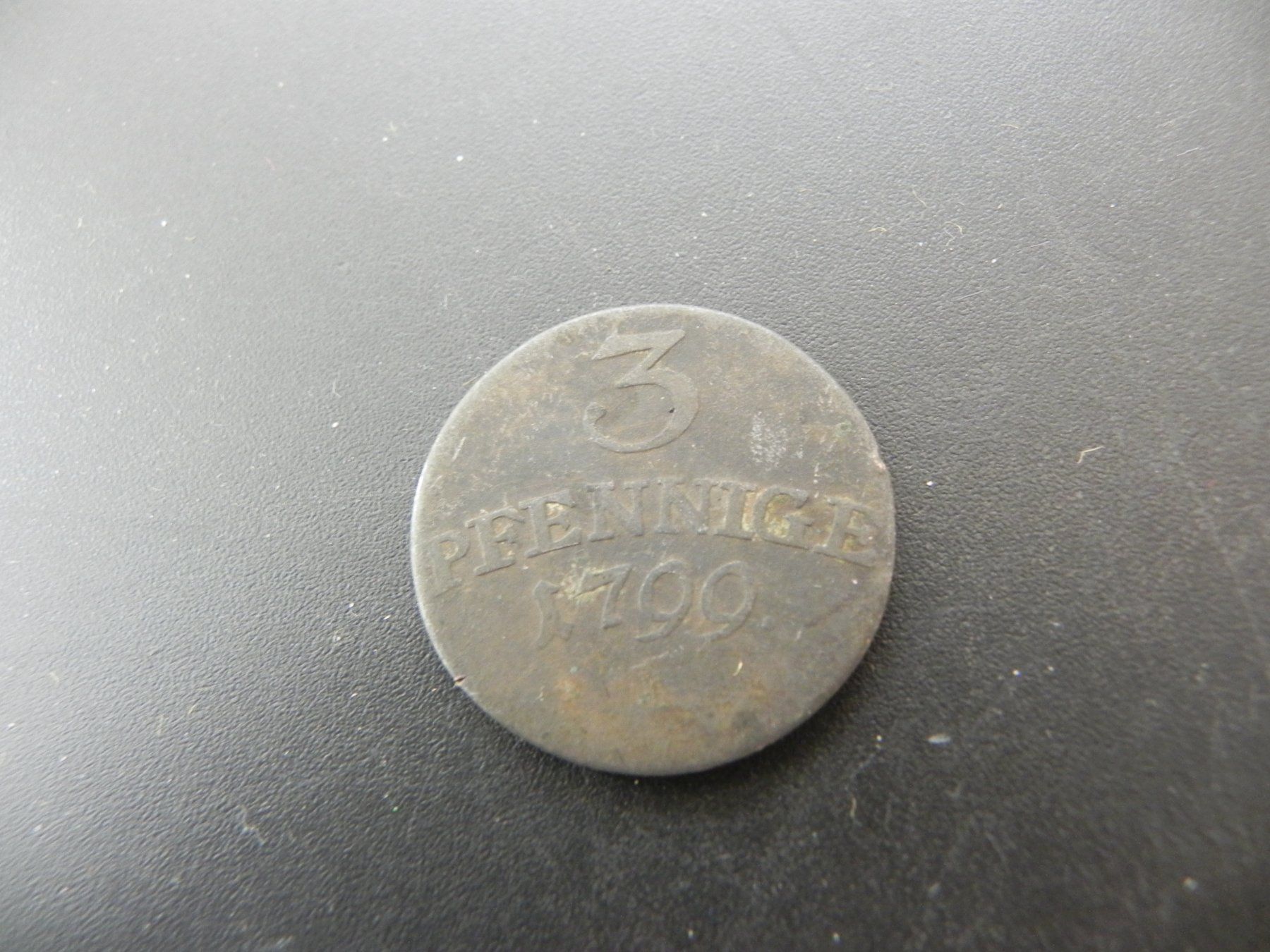 Tutti le monete: Sachsen 3 Pfennige 1799 – Usato da Biel/Bienne venduto da Gogolozi