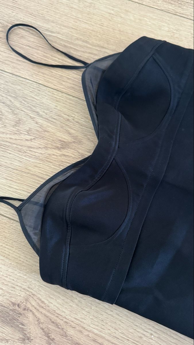 Massimo Dutti Top: Wunderschönes Korsett-Top von Massimo Dutti. – Nuovo (secondo la descrizione) da Schaffhausen venduto da R_Muzh 1