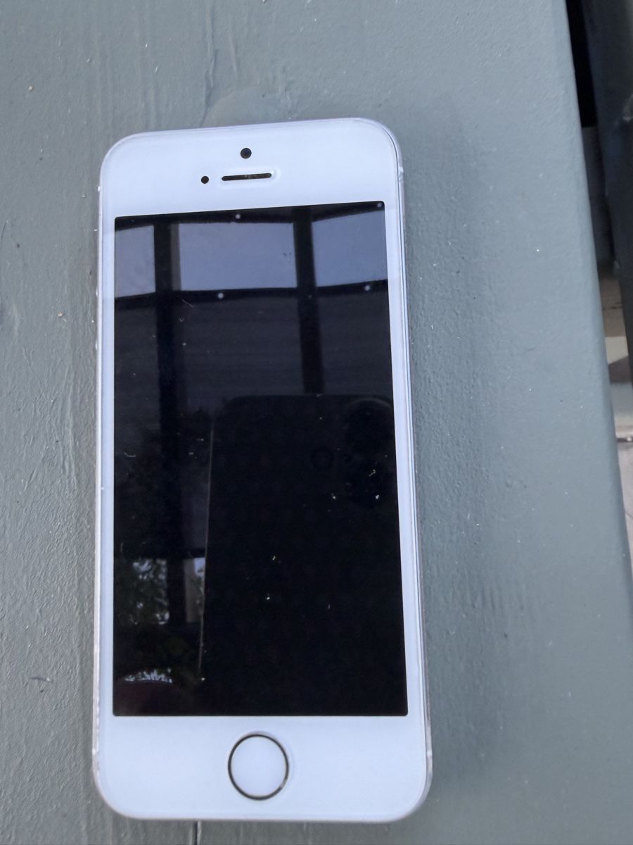 Apple Portables: 3 Handys – D'occasion à Tagelswangen par Gizzmo..77 1