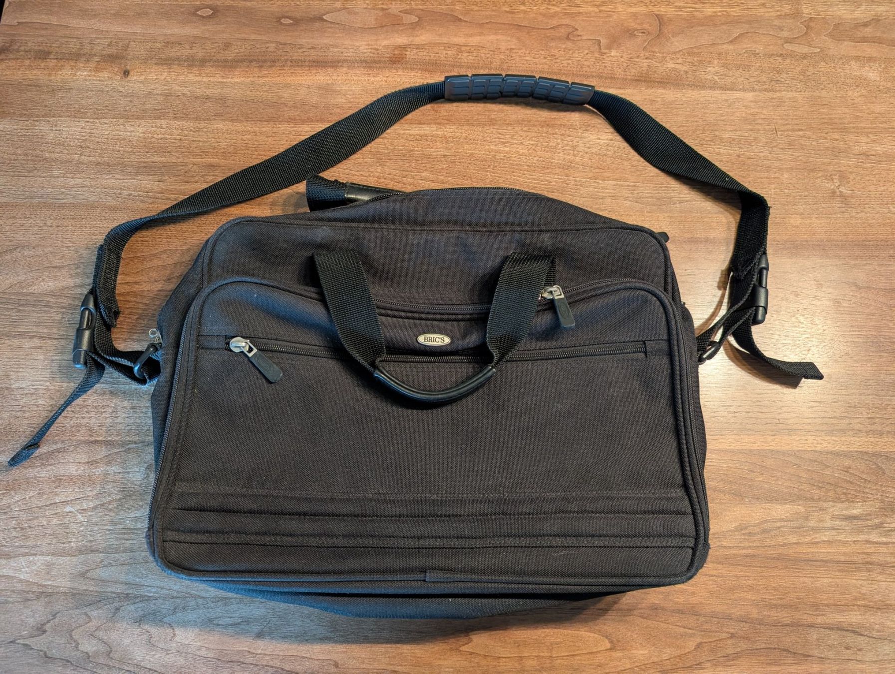 Brics Borse: Laptop-Tasche Brics – Nuovo (secondo la descrizione) da Cham venduto da Pelz76