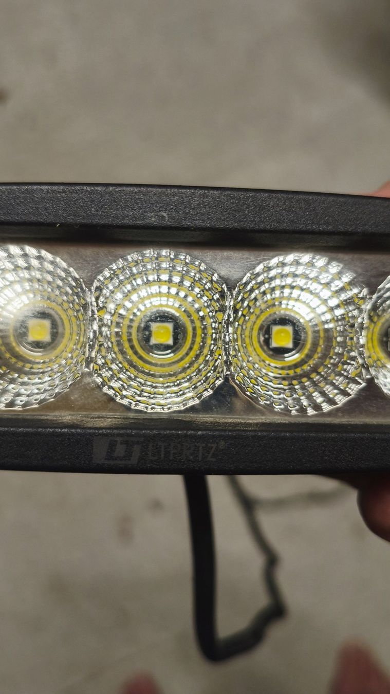 Fari: LED Strahler 12V inkl. Halterung / 3 Stk. – Usato da Wislikofen venduto da Noco1 6
