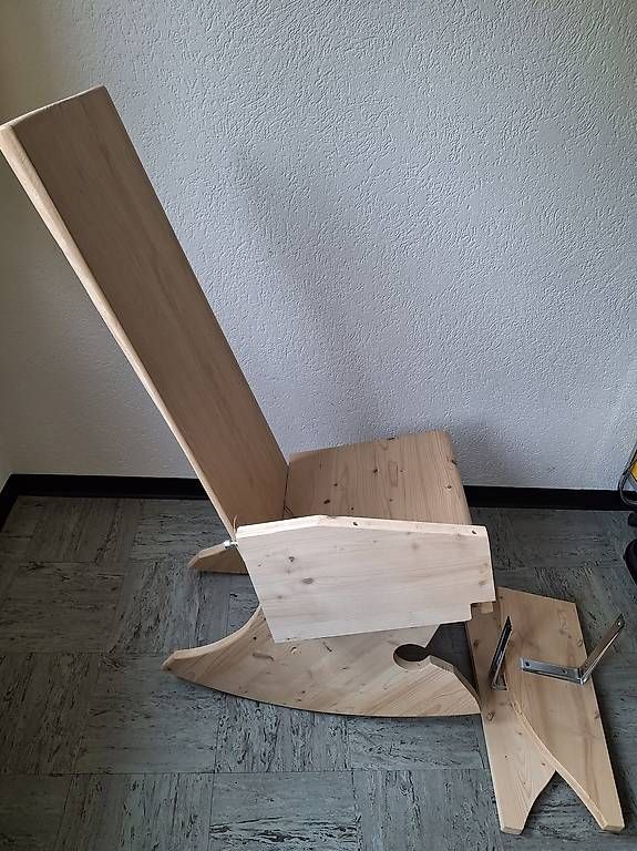 Sedie: Schaukelstuhl mit Armlehnen – Usato da Melchnau venduto da Energypit 2