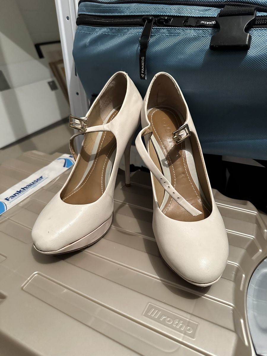 Damenschuhe: Pumps High Heels weiss wie neu – Gebraucht aus Russikon von Faeby87