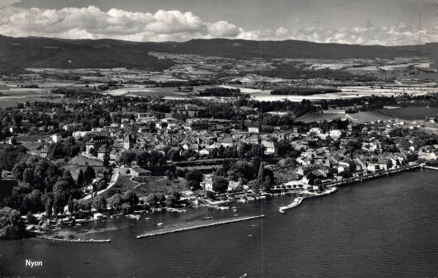 Cartoline postali: Nyon - Vu d'avion – Usato da Bronschhofen venduto da Astore