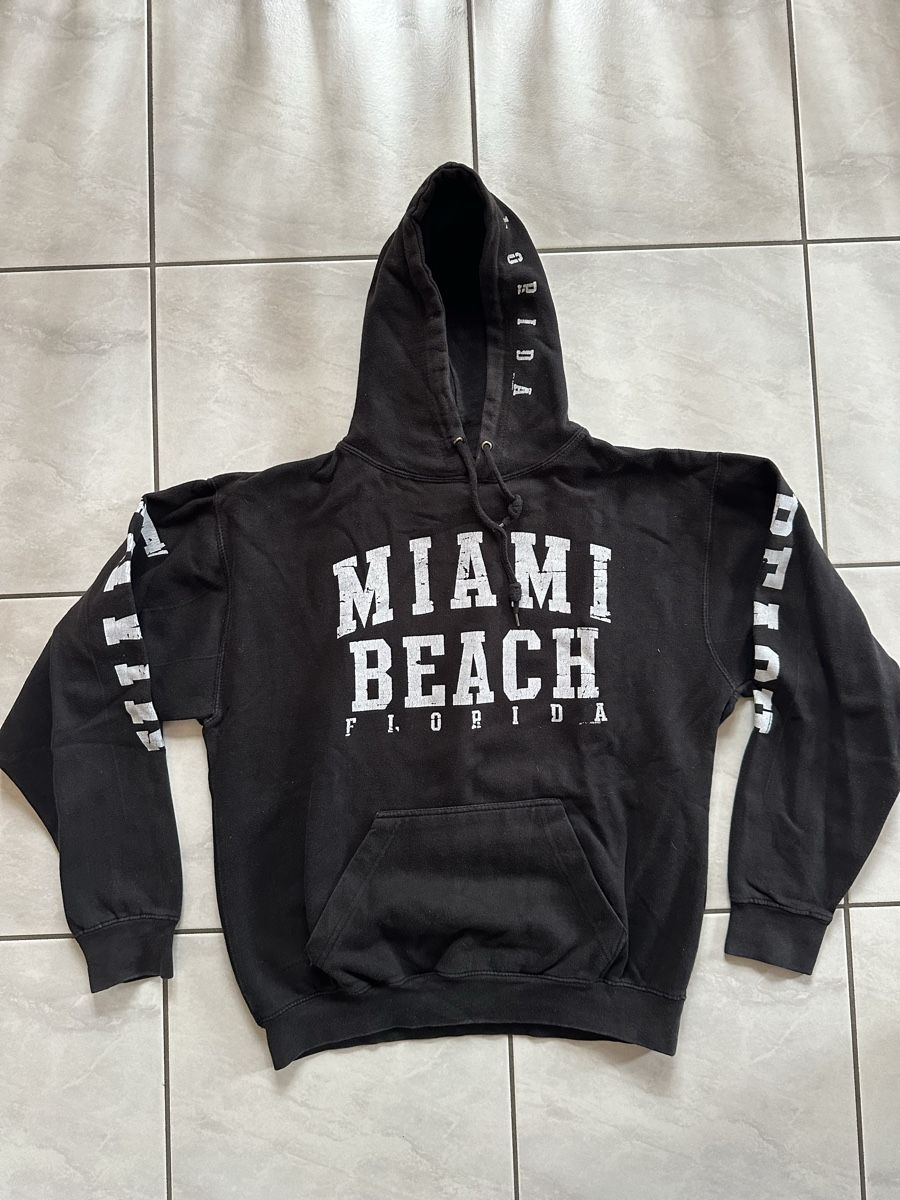 Pullover & Sweatshirts: Pullover mit Kapuze Miami Beach Onesize guter Zustand – Gebraucht aus Hergiswil NW von kaufe_at_kaufmann 3