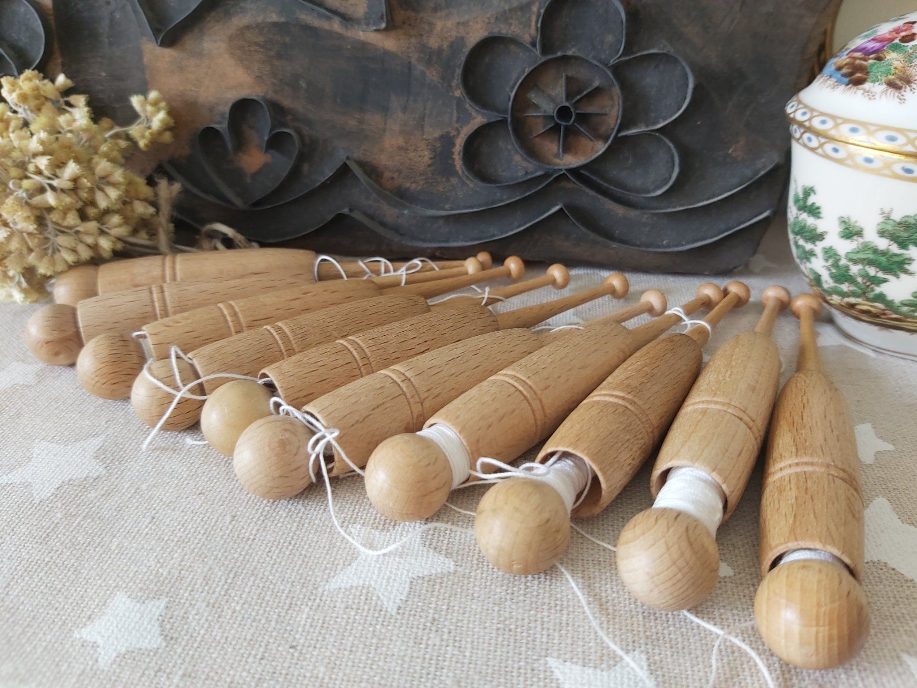 Kit bricolage: Klöppelstäbchen antik – Usato da Bern venduto da aronari 1