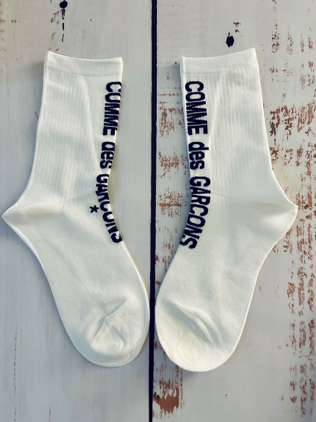 Calze: Socks Cotton Ribbed Knit w/ Monogramme Comme des Garçons – Nuovo e nell'imballaggio originale da Zürich venduto da Ferienan