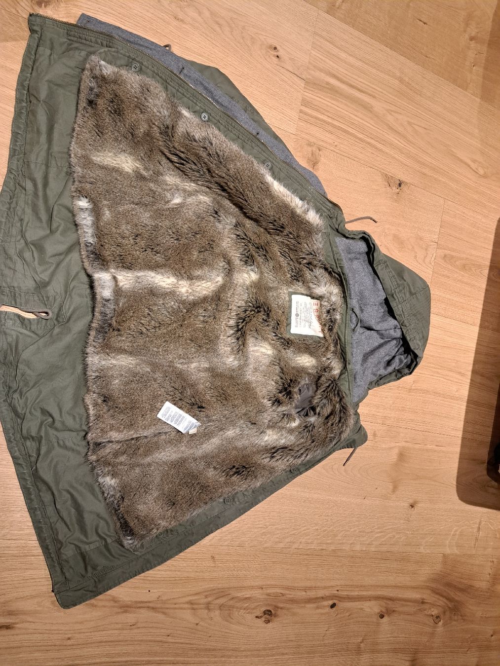 Esprit Cappotti: Esprit Winterjacke – Usato da Andwil SG venduto da zue_b9bt 3
