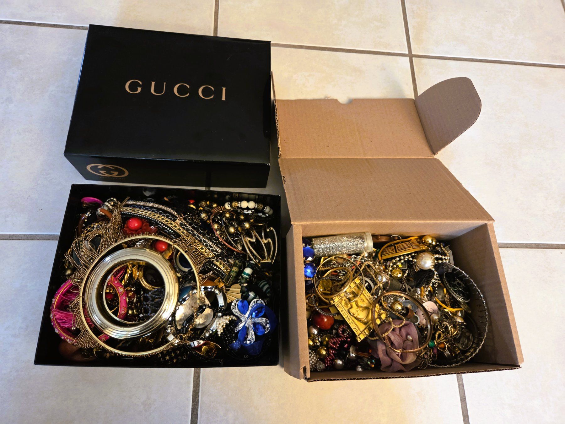 Sonstiger Schmuck: MODESCHMUCK LOT - MODE SCHMUCK KONVOLUT - VINTAGE – Gebraucht aus Brüttisellen von Nighttrain 9