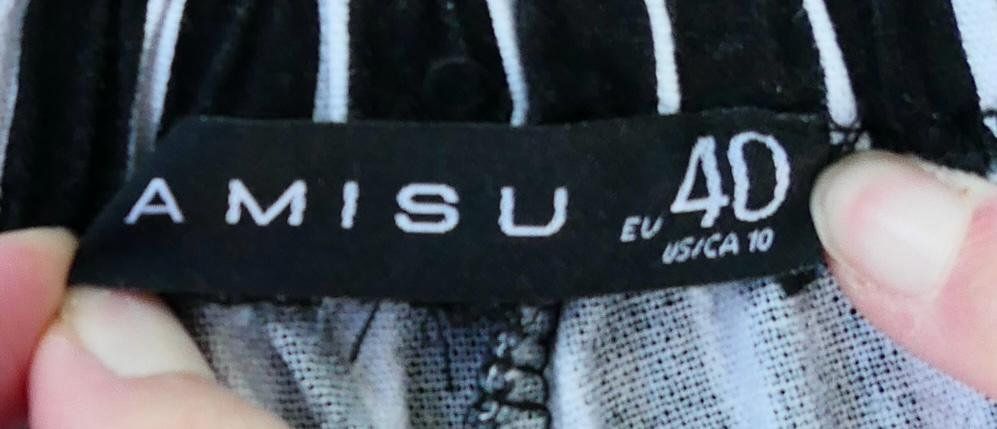 Pantalons: kurze Hose – D'occasion à Münchenbuchsee par Yothu 3
