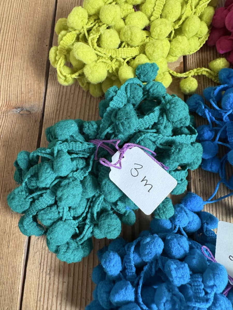 Nastri decorativi: Pompon-Borte 5x3m – Nuovo (secondo la descrizione) da Solothurn venduto da sim_l6lb 4