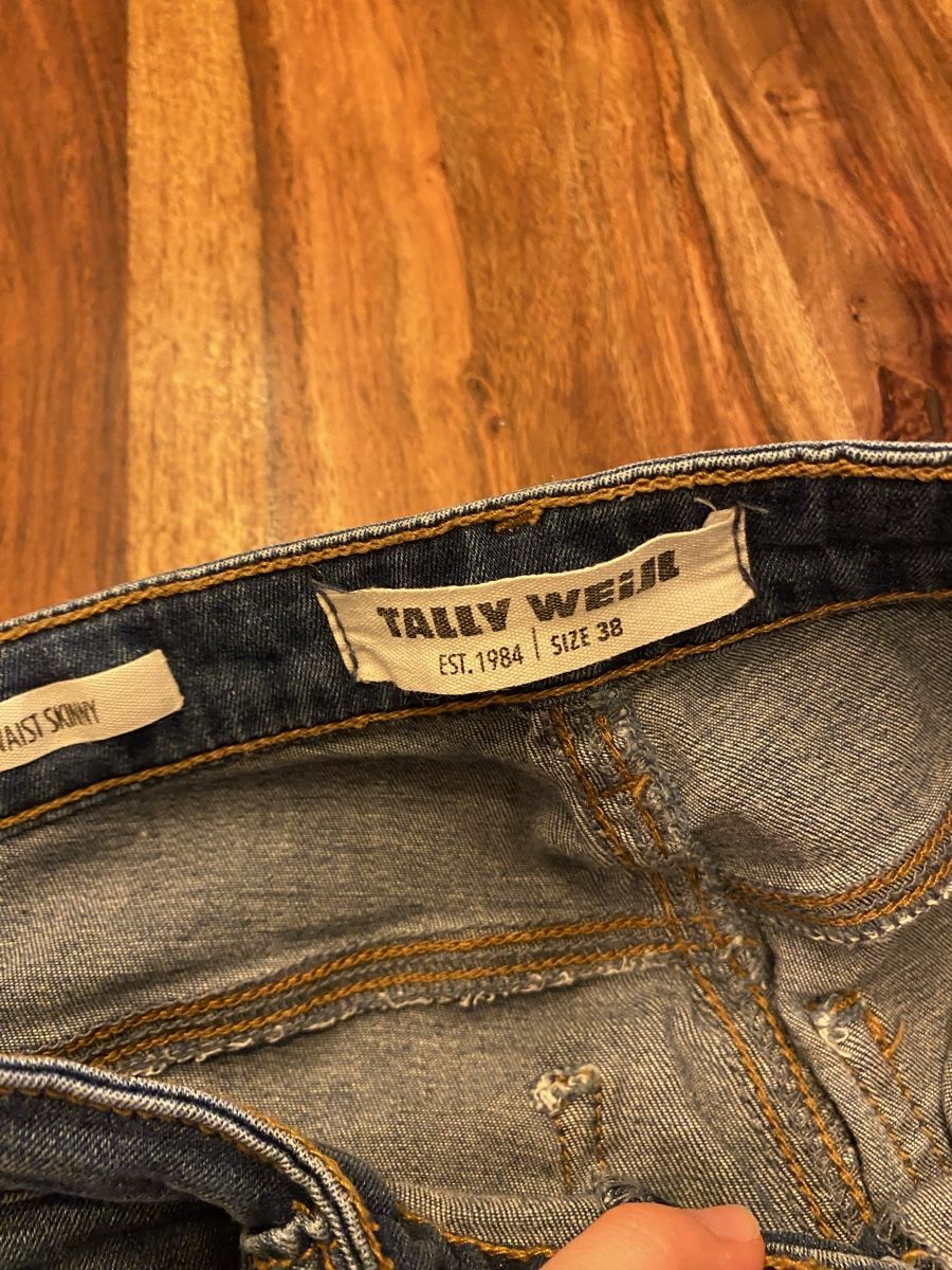 Jeans: 3 Damenhosen, Gr. 34/38 – Usato da Luzern venduto da oli_6x2r 5