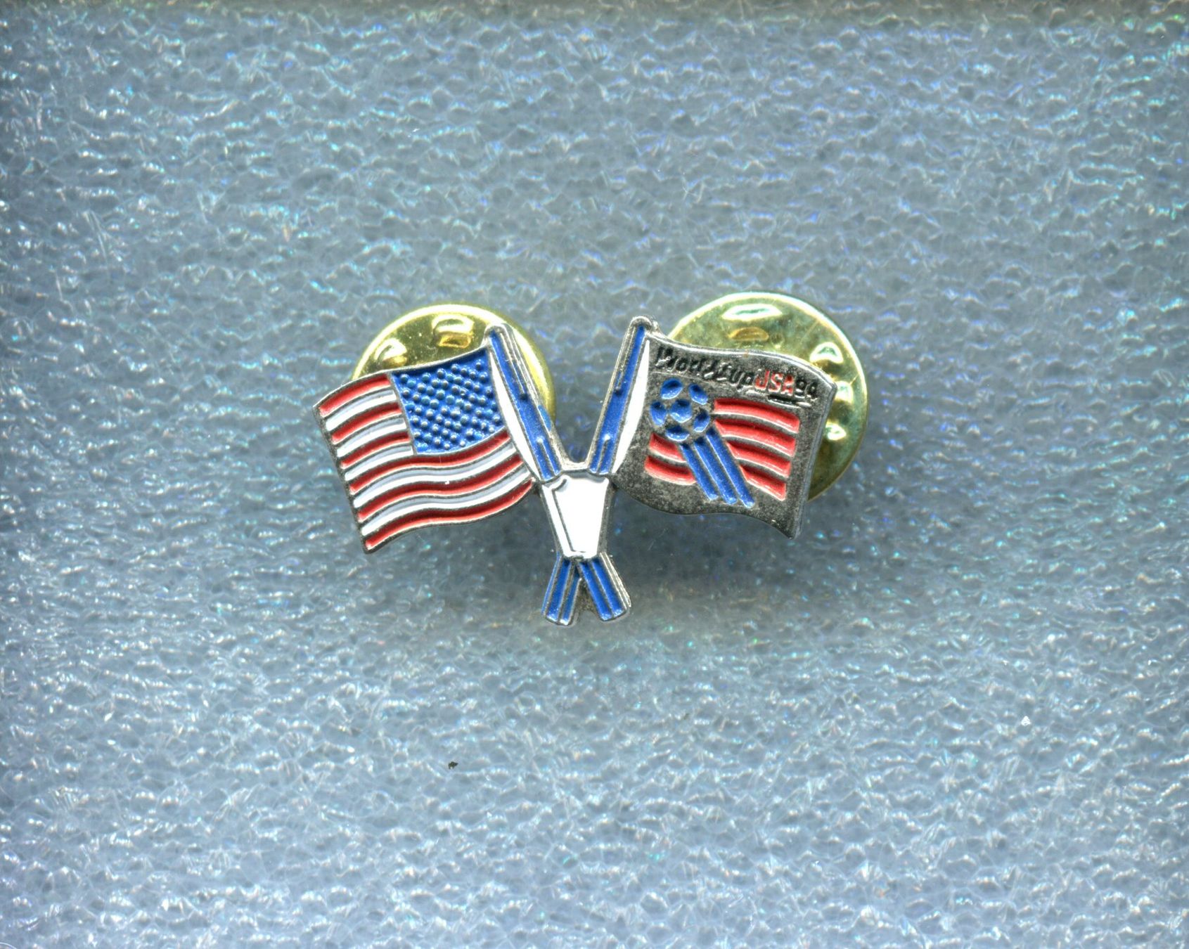 Placchette & Badge: WM '94  USA – Usato da Winterthur venduto da Sammleroase