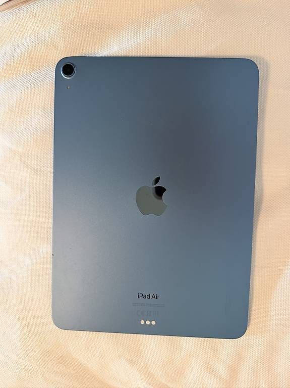 Tablet PC: iPad Air 5. Generation 256 GB – Usato da Adligenswil venduto da TST04