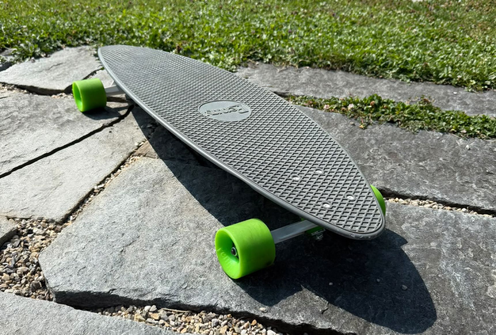 Penny Skateboards Skateboards: Penny Longboard grau/grün – Usato da Heerbrugg venduto da prypal