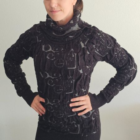 Schwarzer strukturierter Rollkragenpullover – Grösse M