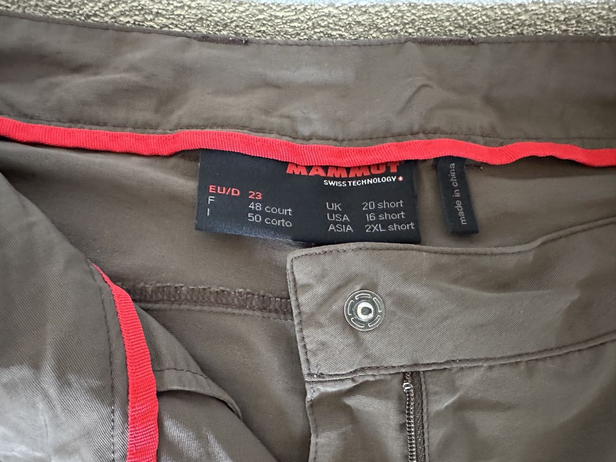 Mammut Pantaloni: Pantalon Mamut taille 46 marron – Usato da Bulle venduto da LeMoleson 3