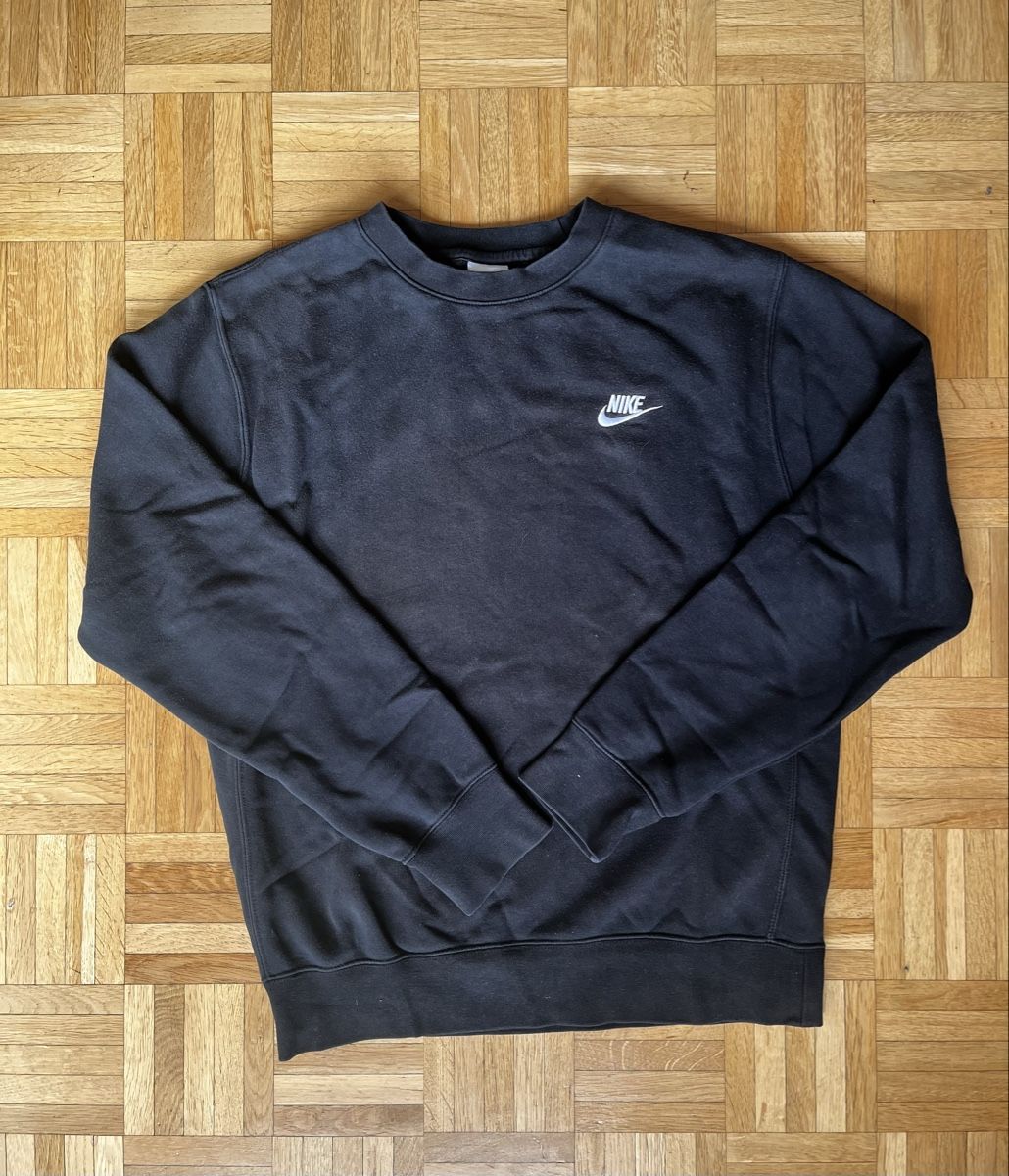 Nike Maglioni & Felpe: Sweat Nike noir taille S  – Nuovo (secondo la descrizione) da Carouge GE venduto da ahm_l2vj