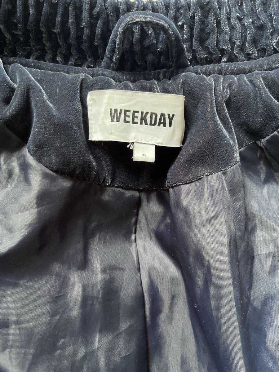 Weekday Giacche: Weekday Bomberjacke Samt Winter – Usato da Fehraltorf venduto da thu_9xc2 2
