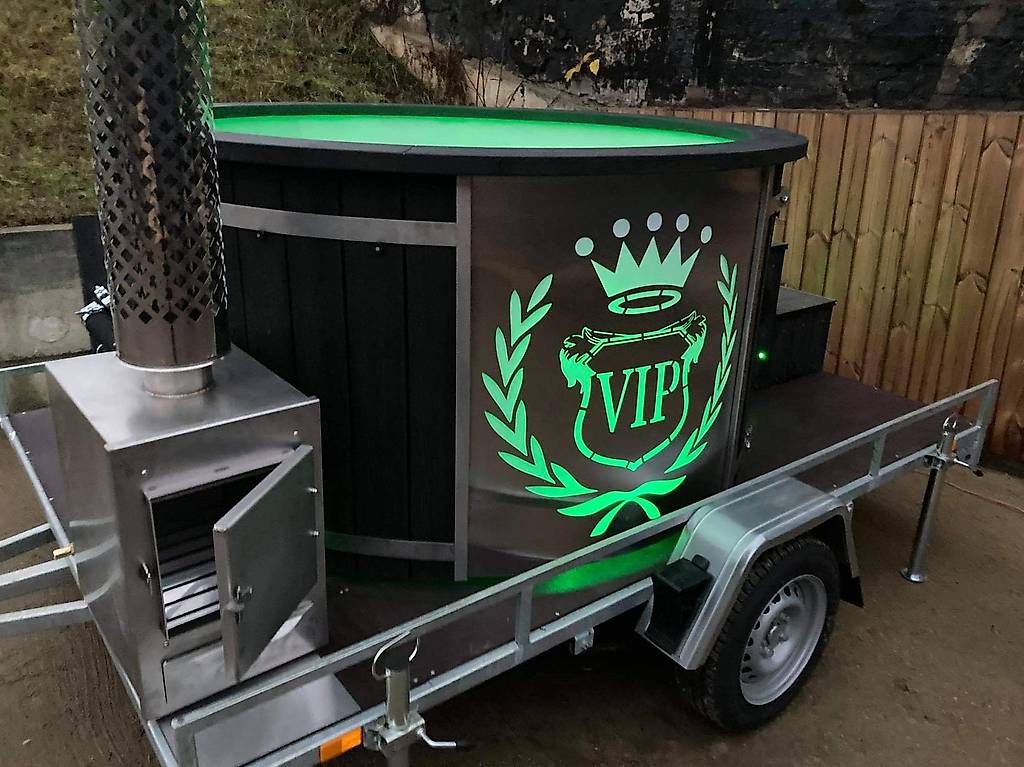 Whirlpool: Mobiler Hotpot , Badefass , Whirlpool inkl. Anhänger – Usato da St. Gallen venduto da Spa_at_Home911 7