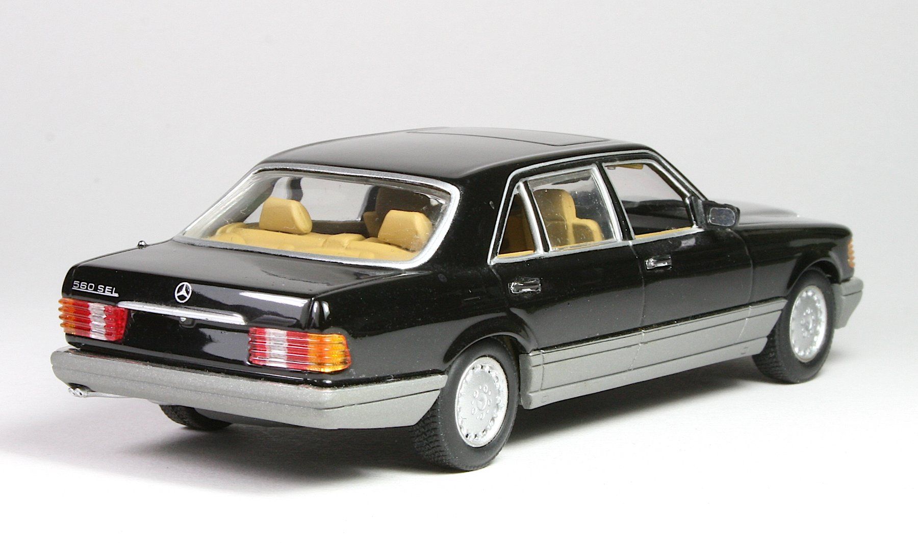 Minichamps Modellini d'auto: Mercedes Benz 560 SEL – Usato da Elsau venduto da Peekay8 2