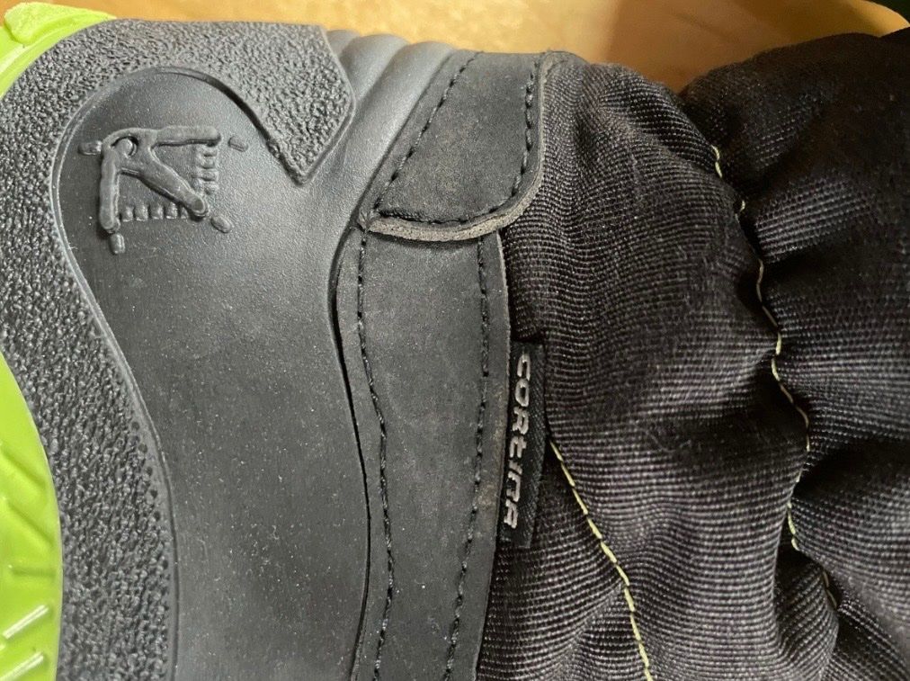 Scarpe per ragazzi: Schneestiefel, Winterstiefel Gr 27 – Usato da Hüntwangen venduto da fra_7nd2 4