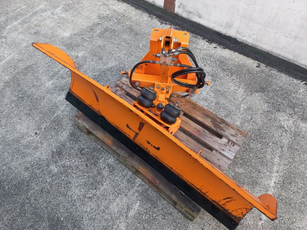 Schneepflug Zaugg G3-160 Kubota Terratrac Polytrac Rapid MT (Gebraucht ...