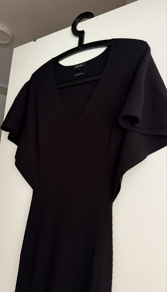 Massimo Dutti Vestiti: Massimo Dutti Kleid, Schwarz, - Wie neu! – Usato da Richterswil venduto da KAYLEIGH_77 2