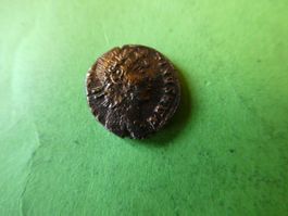 uralte Bronzemünze 13 mm     2.00 g