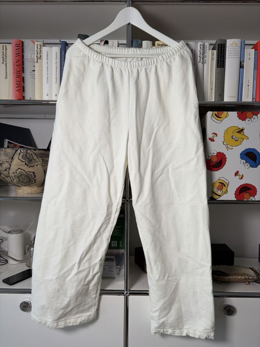 Pantaloni: Yeezy Joggers Ivory / Size 2 – Nuovo (secondo la descrizione) da Wittenbach venduto da therealmoonstone