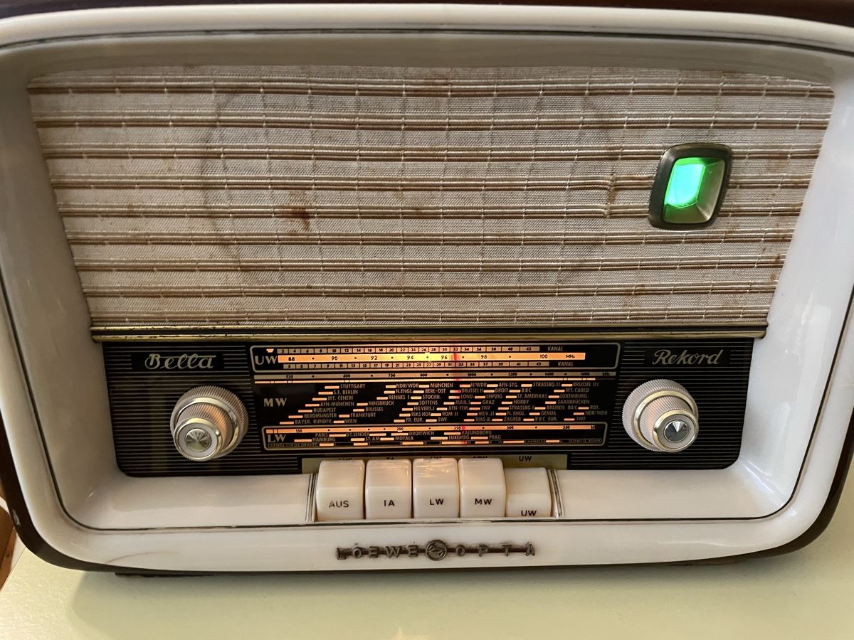 Loewe Radios: Loewe Opta Bella Rekord – Gebraucht aus Oftringen von Jradioman 6