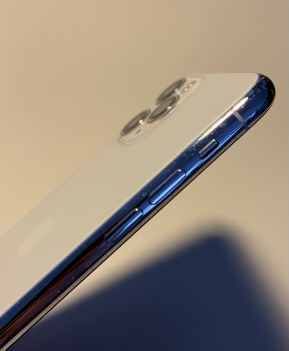 Apple Handys / Smartphones: iPhone 11 Pro, 256 GB, inkl. Hülle – Gebraucht aus Windisch von _pascal_st_ 4