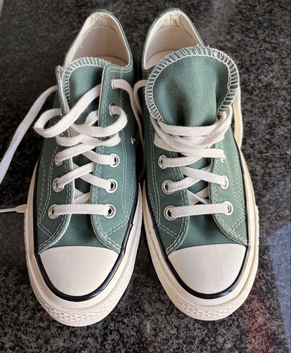 Converse Scarpe da donna: Original Converse Chuck Taylor – Nuovo (secondo la descrizione) da Bern venduto da isabelle_s