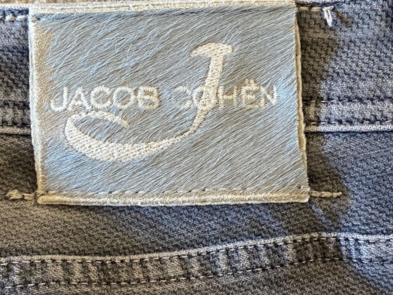 Jacob Cohën Jeans: Jacob Cohën-Herrenjeans, Grösse 38, grau, gebraucht – Gebraucht aus Thalwil von Grossfami6 2