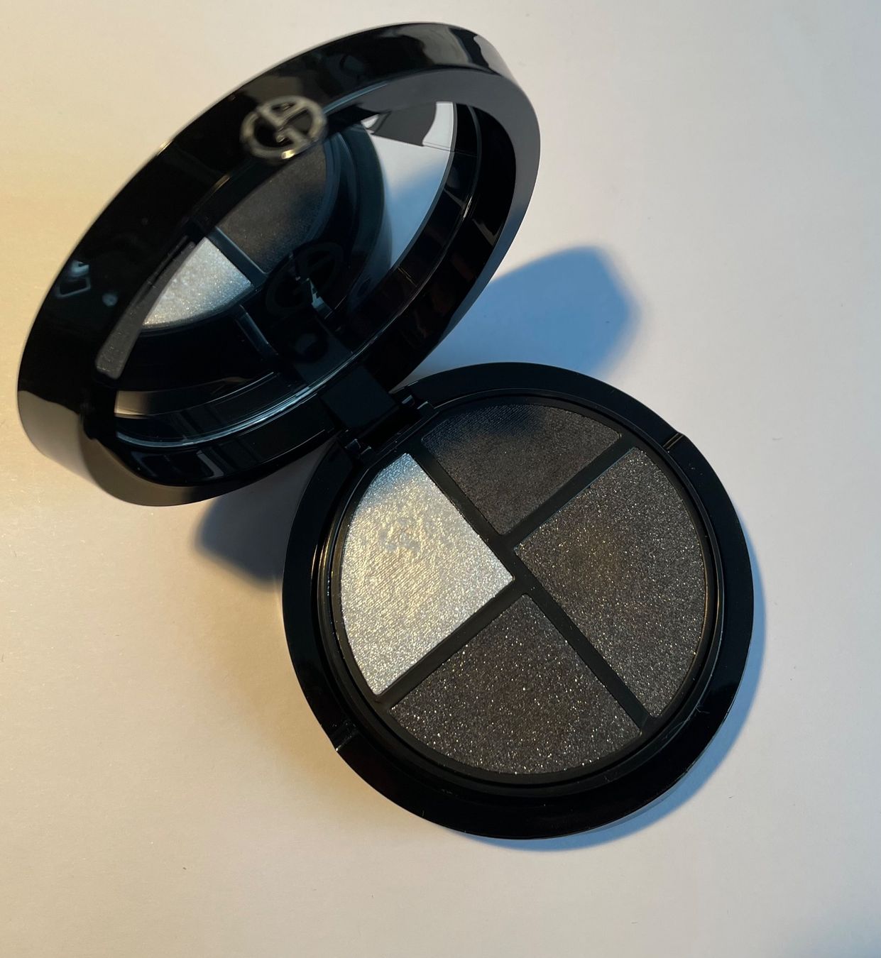 Armani Make-up: ARMANI Lidschatten Palette NP. 84.90 – Gebraucht aus Rüfenacht BE von Milena_1 4