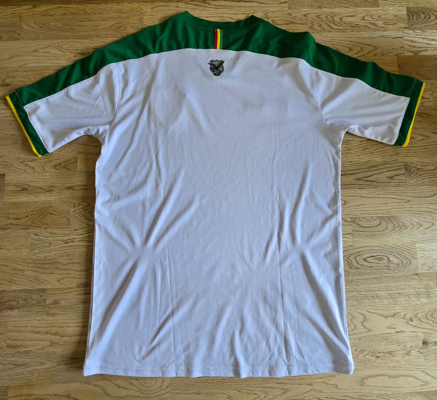 Canottiere & Pantaloni: Bolivien | 2019 – Usato da Zollbrück venduto da MiKron 1