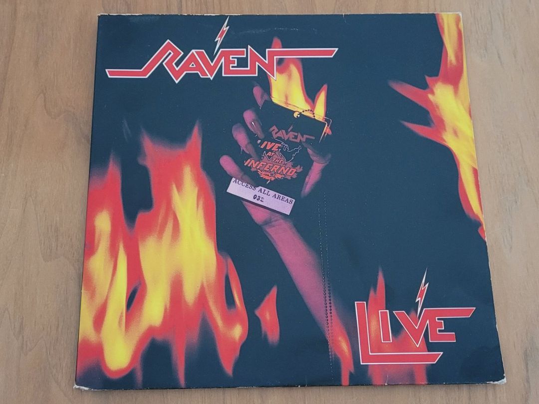 Vinyles: DLP  Raven – D'occasion à Martigny par MZ-67