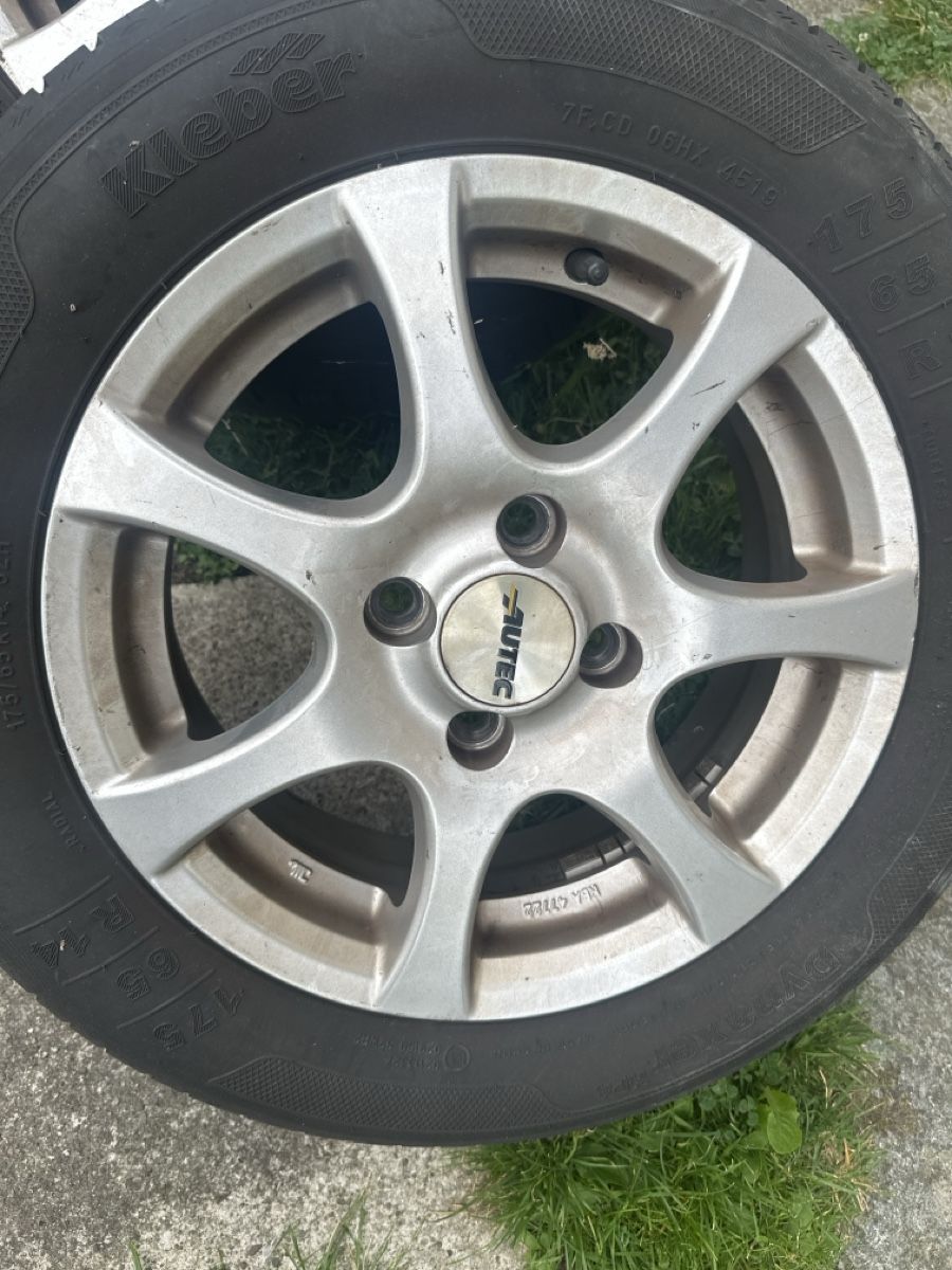 Felgen: 4 Felgen zu Ford Ka – Gebraucht aus Langnau i. E. von pickshop 1