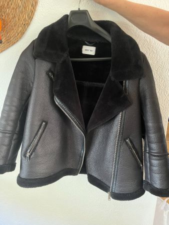 Black Winter Jacket Damen - Grösse 40 - Marke About you