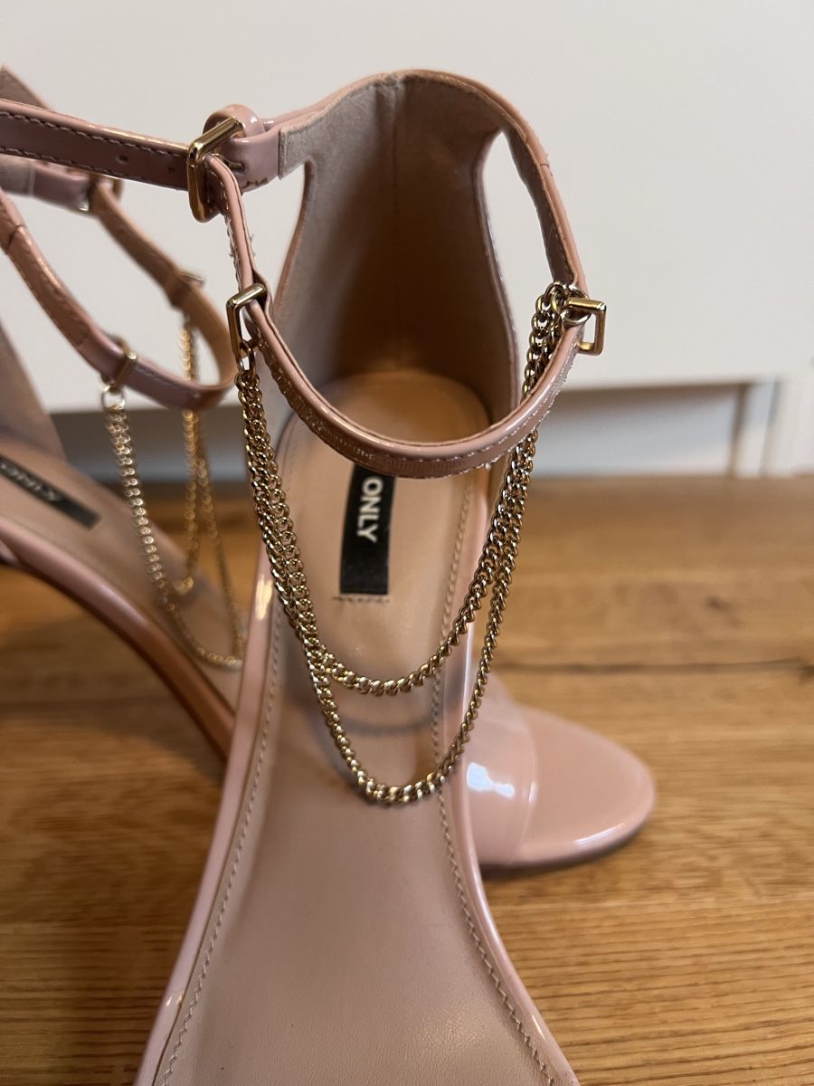 Only Chaussures femmes: High Heels – Neuf (Voir description) à Birrhard par xvsaravx. 2