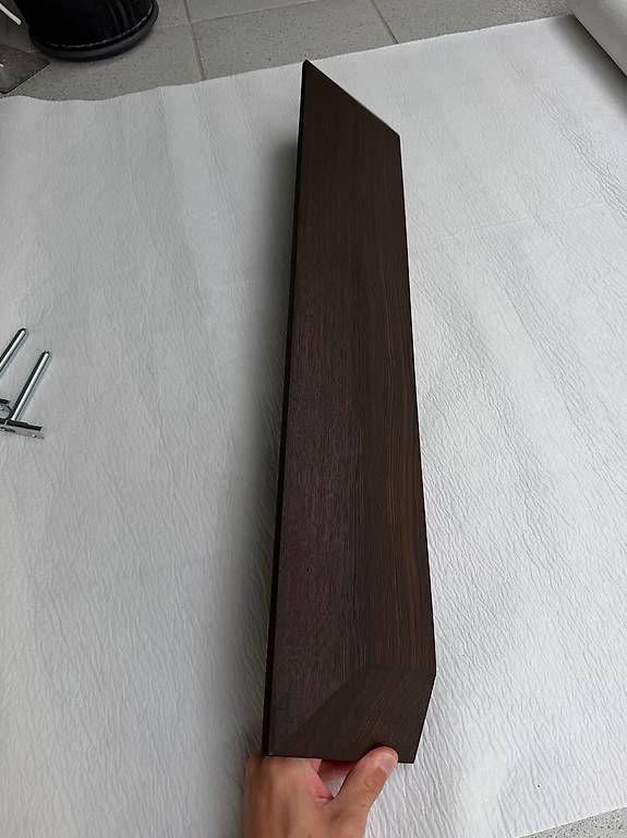Étagères: Wandregal Schwebend Massiv Räuchereiche Schweizerkante 78cm – D'occasion à Mosnang par Lukemasterone 2