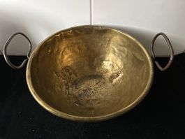 Antike Messingschüssel mit Henkeln & Füssen, Deko