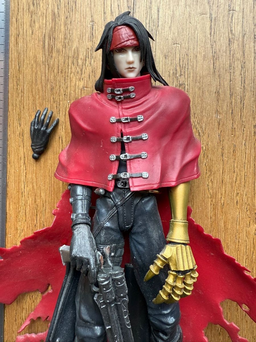 Figuren: Vincent / Final Fantasy 7 / Sammelfigur – Gebraucht aus Läufelfingen von Seraphim13 1