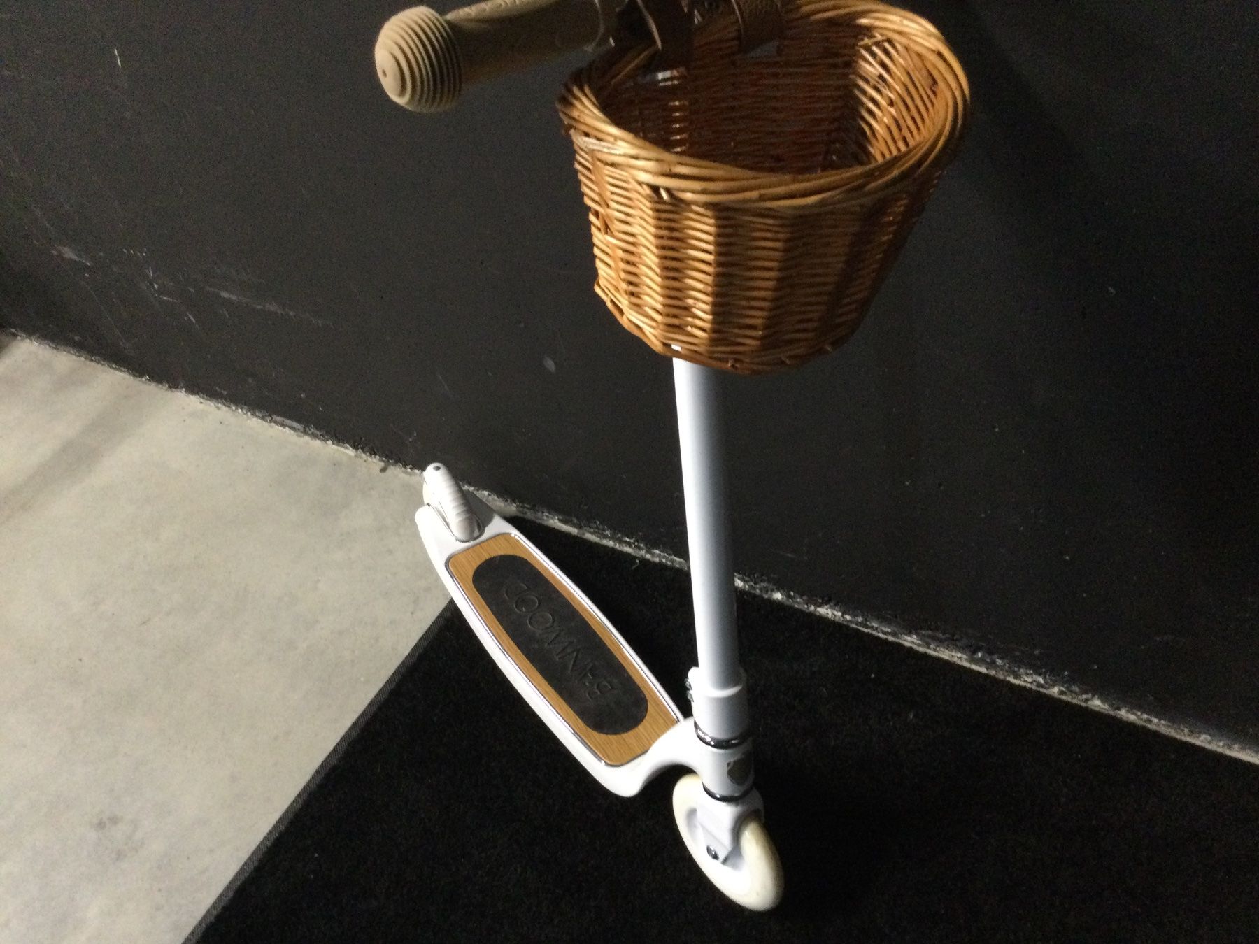Kickboard: Banwood weiss Trottinett – Usato da Rorschacherberg venduto da msrocca 4