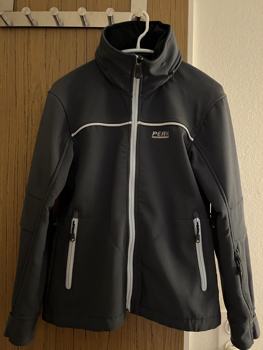 Peak Performance Giacche: Peak Performance Softshell Jacke, Graublau, Gr. S – Usato da Rüschlikon venduto da Picpara